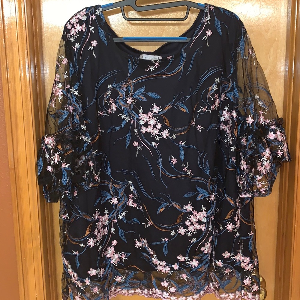 Floral top